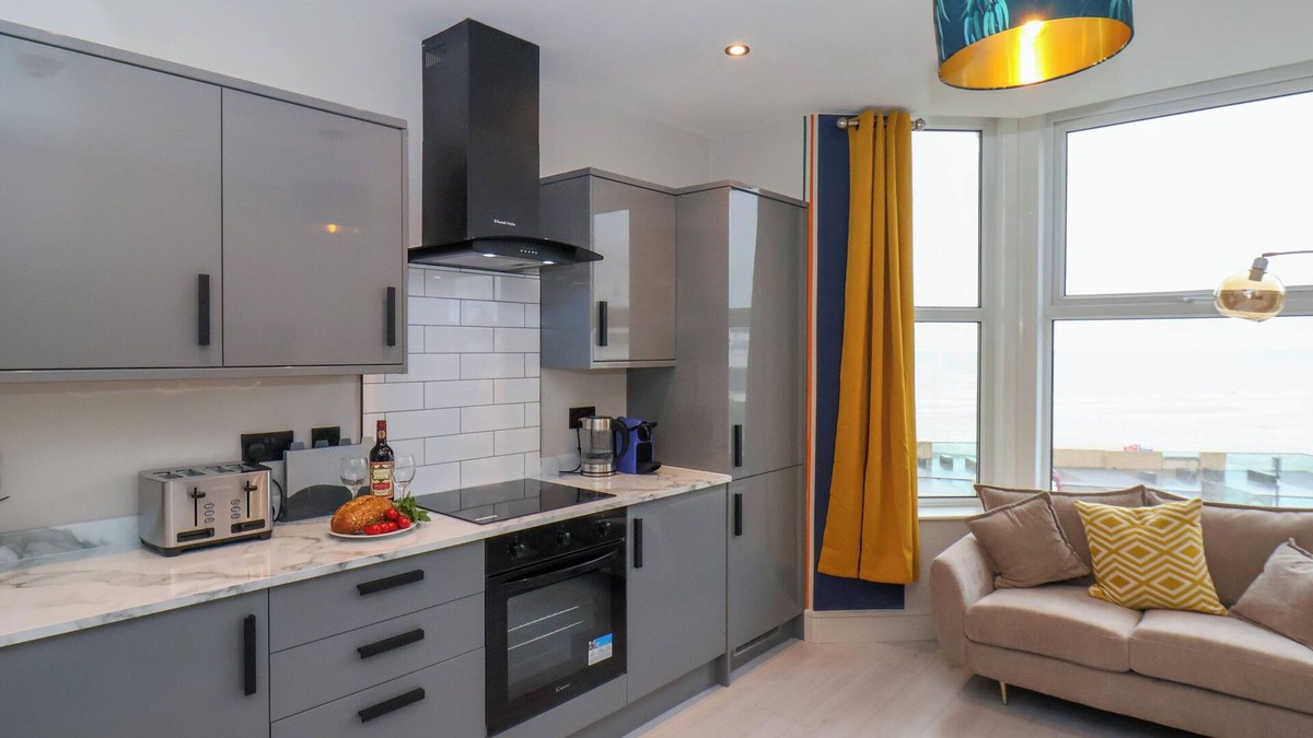 Bridlington Cottage | Apt 6 @ Hunter's Quay