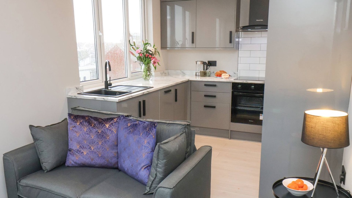 Bridlington Cottage | APT 9 @ HUNTER'S QUAY, pet friendly, with a garden in Bridlington