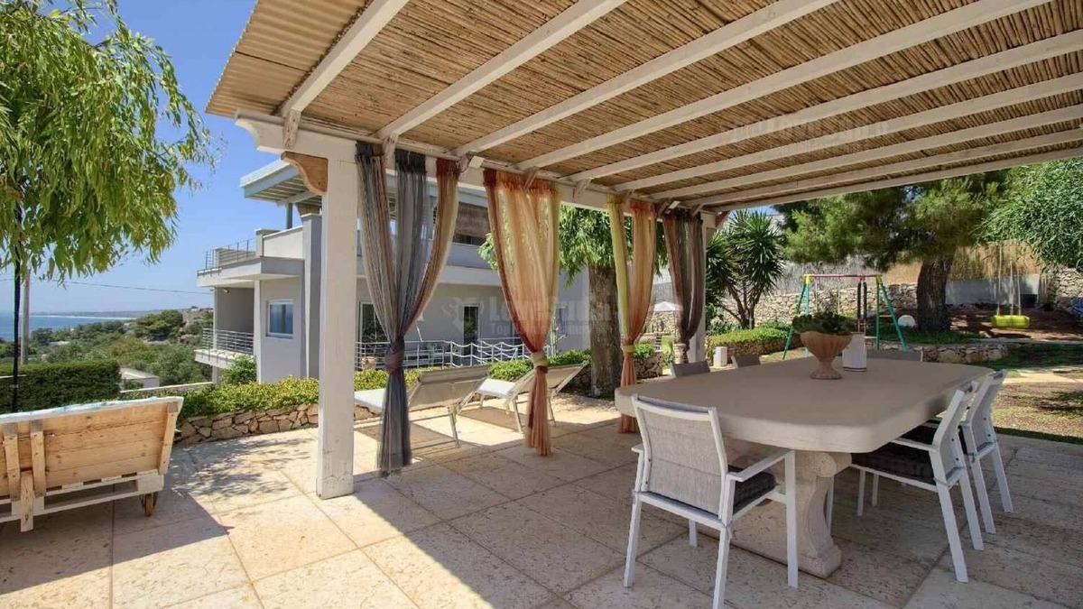 Torre Vado House | Apt A - Beach View Villa Controvento