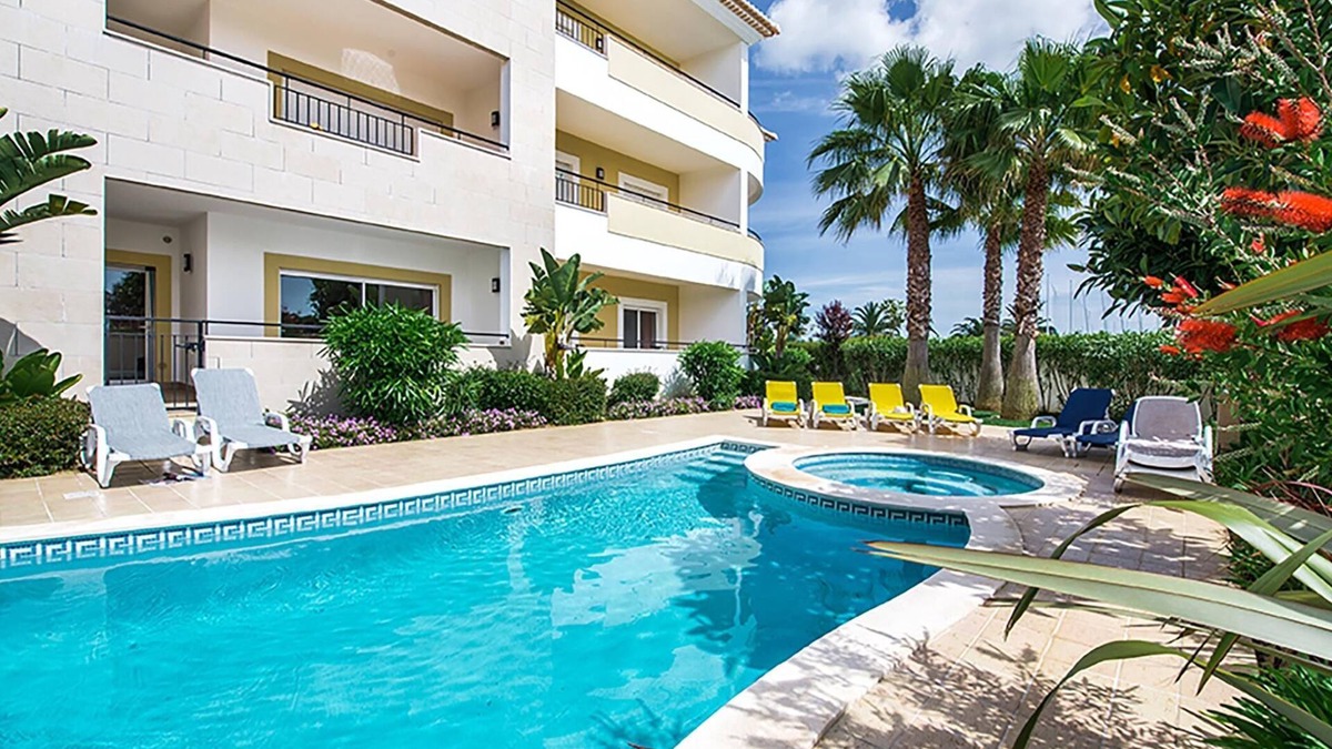 Lagos Apartment | Apt. Casa Ancora, with pool and 3m drive to the beach