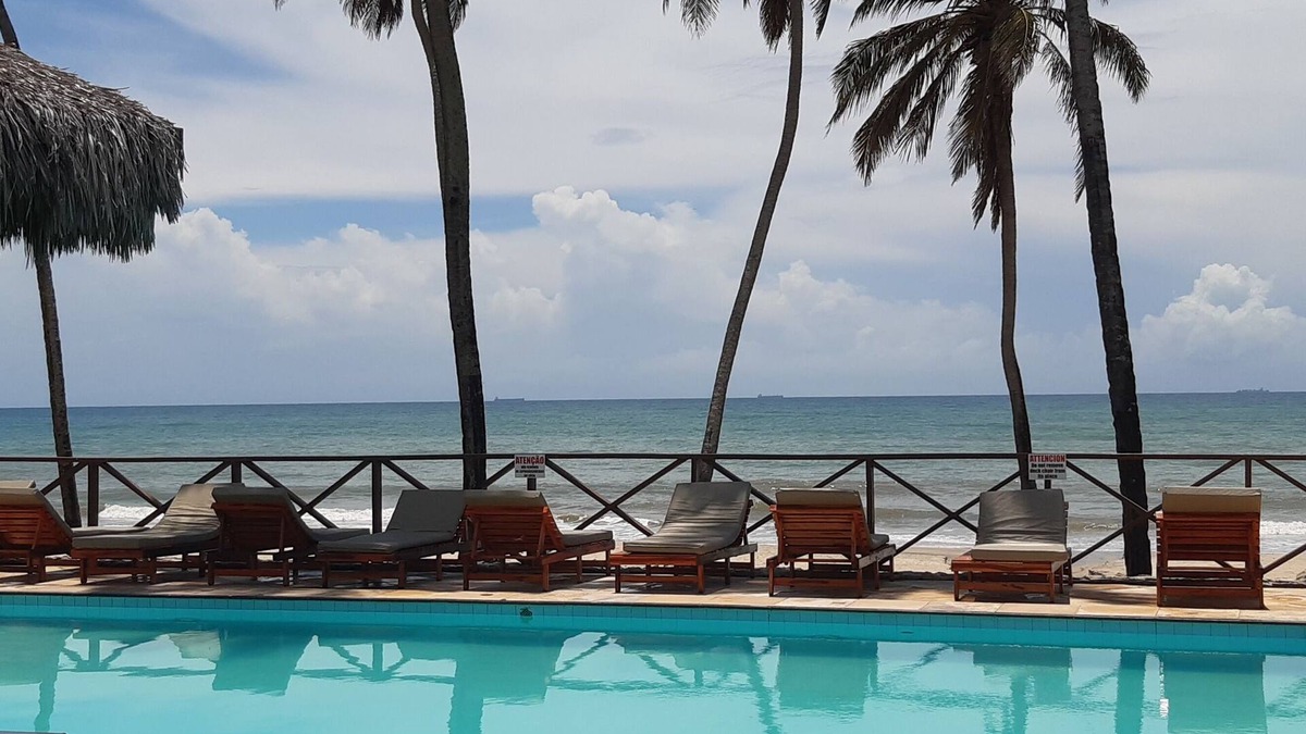 Cumbuco Apartment | Apt. In a Beachfront Condominium in the best of Cumbuco.