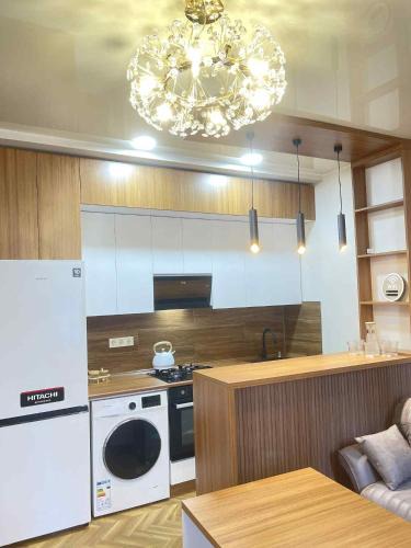 Imereti Apartment | Apt near Euphoria & Boulevard