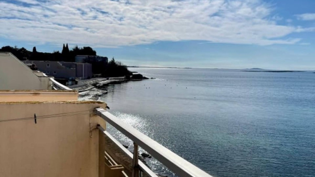 Balaruc-les-Bains Apartment | APT T2 40M2 5 minutes from the spa, first line, ideal curiste!
