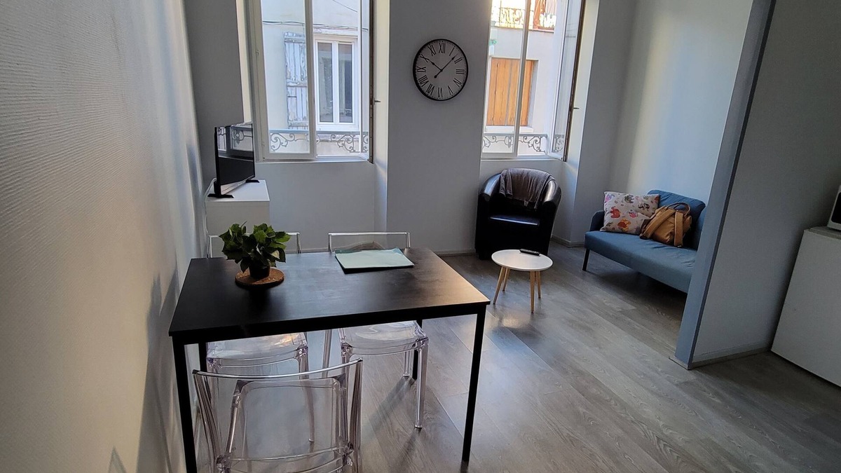 Bagneres-de-Bigorre Apartment | Apt T2 Centre Historique de Bagnères de Bigorre Toutes Commodités à 3min à Pied