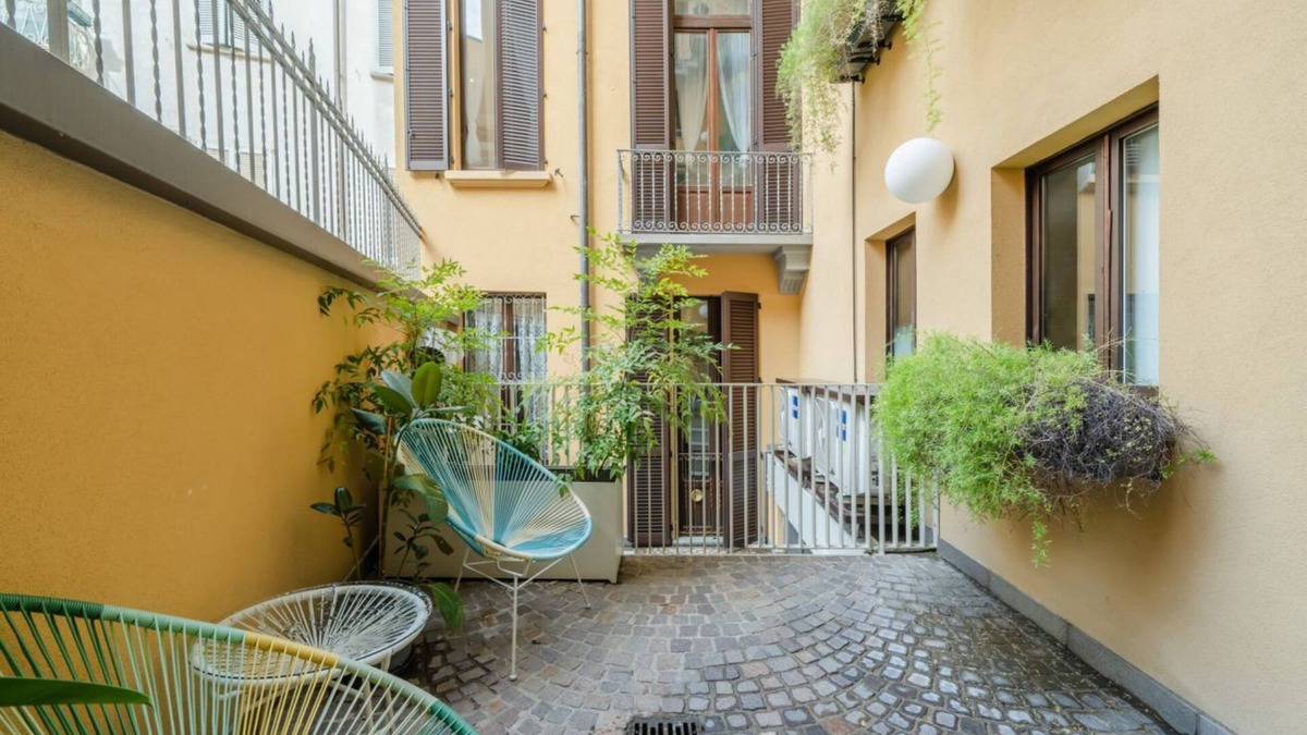Magenta Apartment | APT with balcony on 2 levels Milan-Centre!