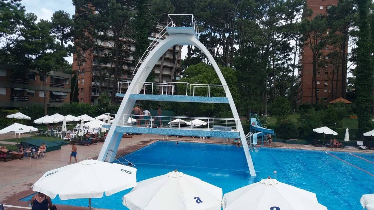 Punta del Este Apartment | Apt with pool in beautiful rugged resort of Punta del Este