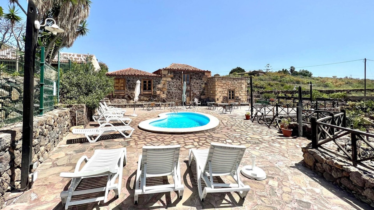 El Rincon Cottage | Apto en casa rural, cocina, piscina, BBQ compartid