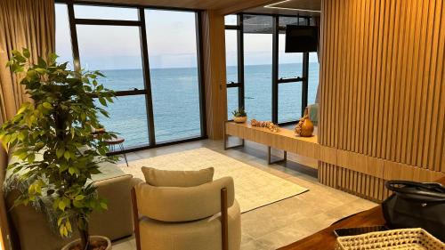 Pajucara Apartment | Apto Luxo Beira-Mar de Frente para o Mar da Praia de Pajuçara NT1208