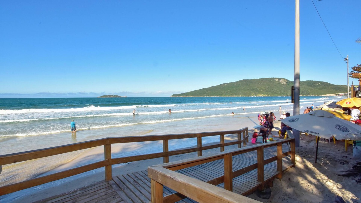 Ingleses Sul Apartment | Apto Moderno a 50 metros da Praia YX9596