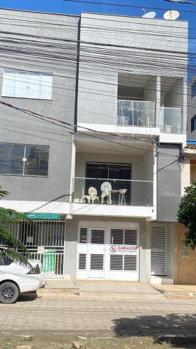 Guriri Apartment | Apto no centro comercial de guriri, 2 garagens andar térreo