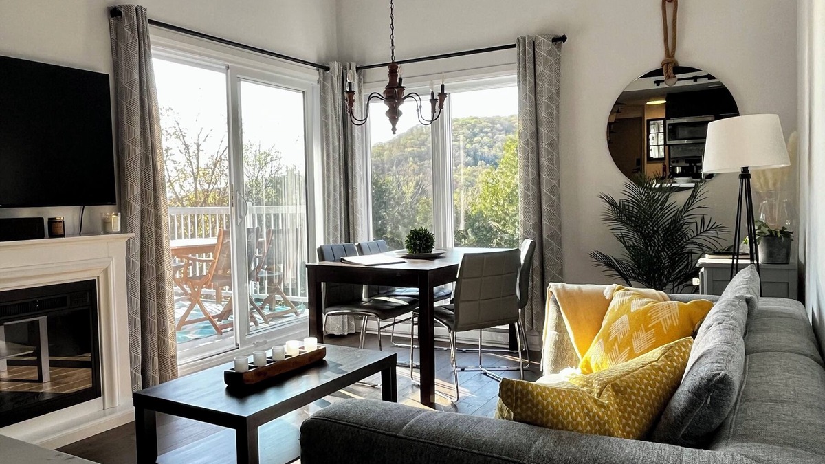 Mont-Tremblant Village Condo | ApX Tremblant - Near Ski Resort | Free Shuttle