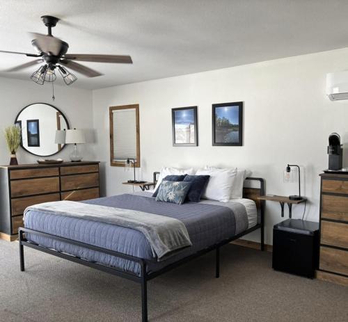 Minocqua Hotel | Aqua Aire Inn & Suites