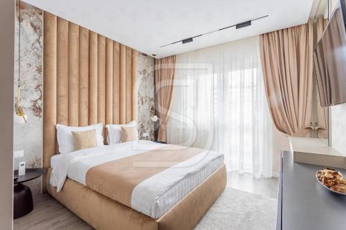 Sector 4 Apartment | Aqua by Kristal Collection