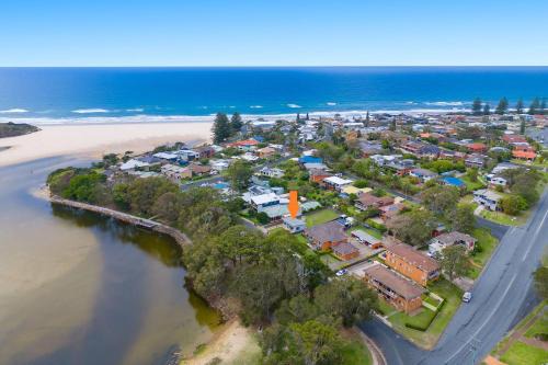 Lake Cathie House | Aqua Cottage