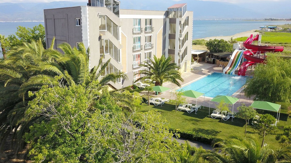 Burhaniye Hotel | Aqua Nina Hotel