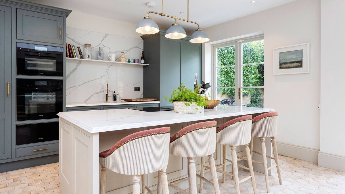 St. Mary's Park House | Aqua Nova Elegance, by Veeve