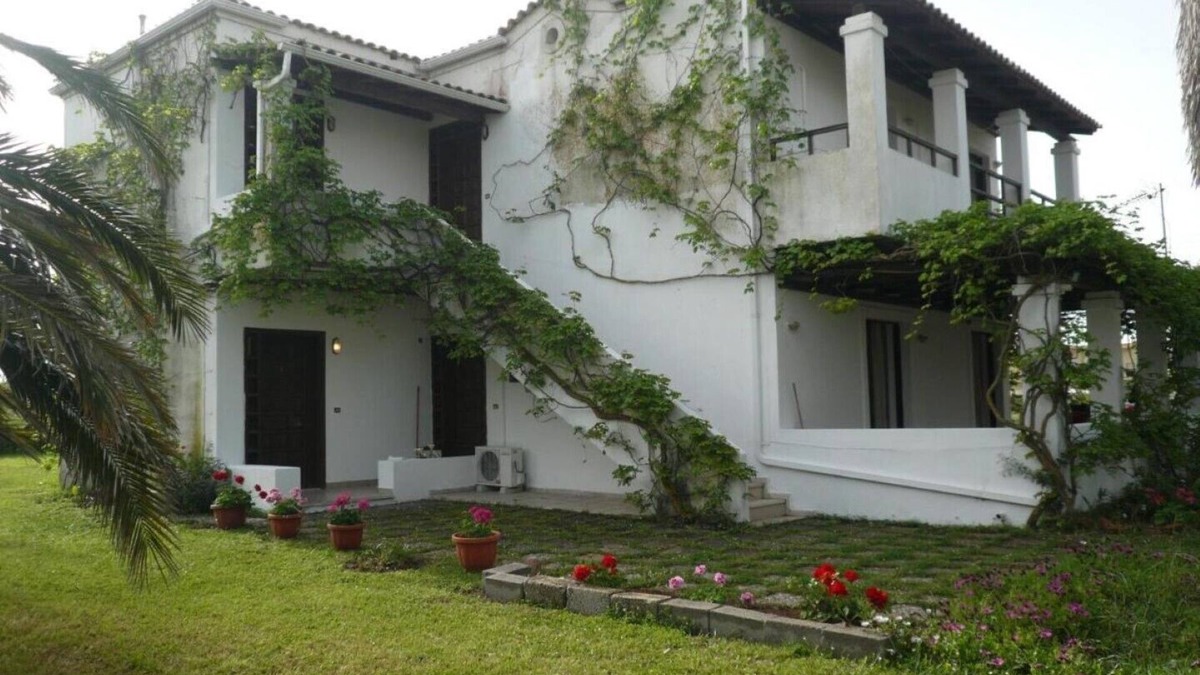 Ag. Georgios Apartment | Aqua Splash Apartment with Balcony 1st floor Sleeps 4-6 pax .