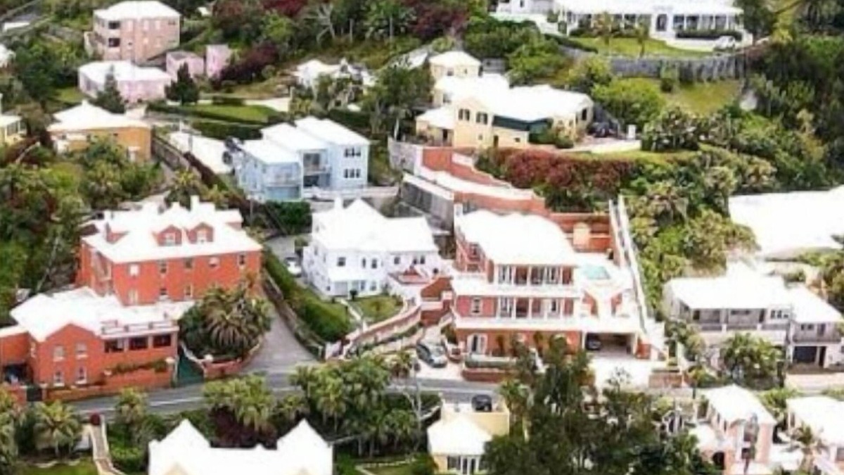 Paget Apartment | Aqua Viva: Private lux waterfront oasis just mins to town.