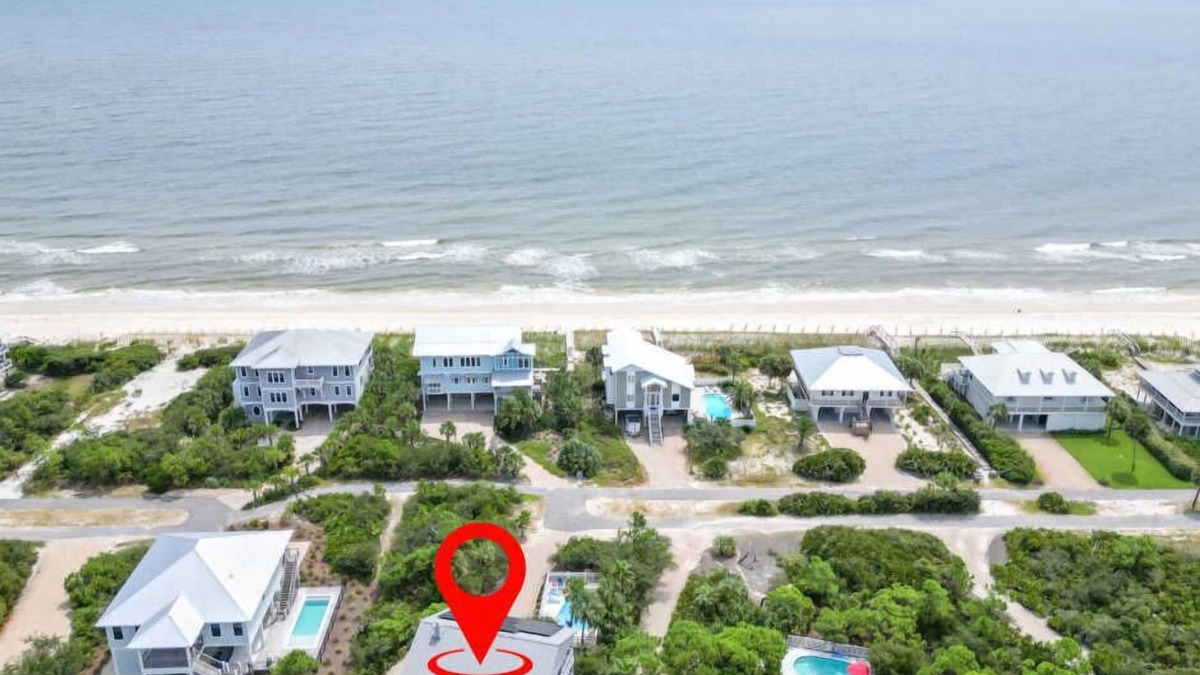 Treasure Beach Village House | Aquapelago Pool pet Friendly SGI Family Home