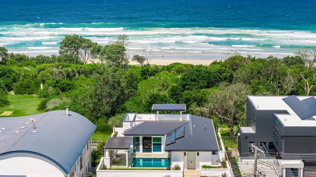 Pottsville House | Aquarium - beachfront Pottsville home with pool
