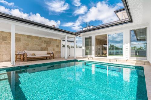 Pottsville House | Aquarium - beachfront Pottsville home with pool