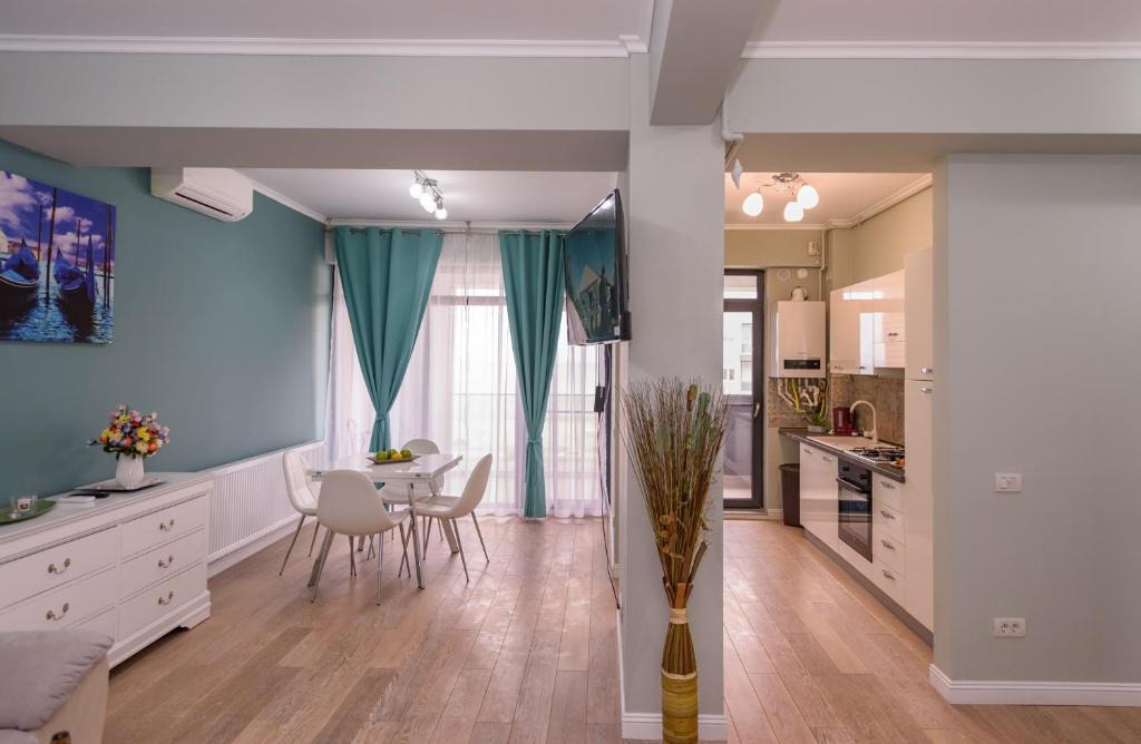 Mamaia-Sat Apartment | Aquarium Residence 3