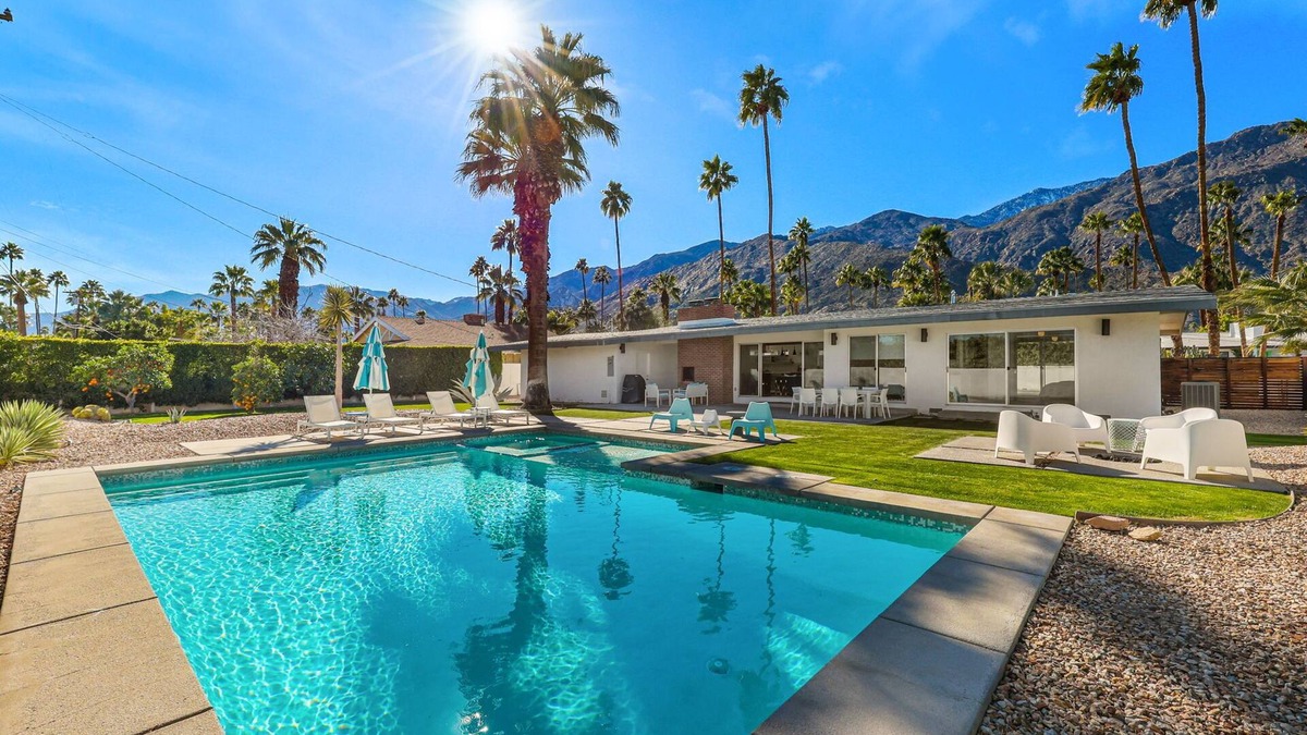 Tahquitz River Estates House | Aquatini Mid-Century Modern Luxury Retreat - Last Minute Specials!