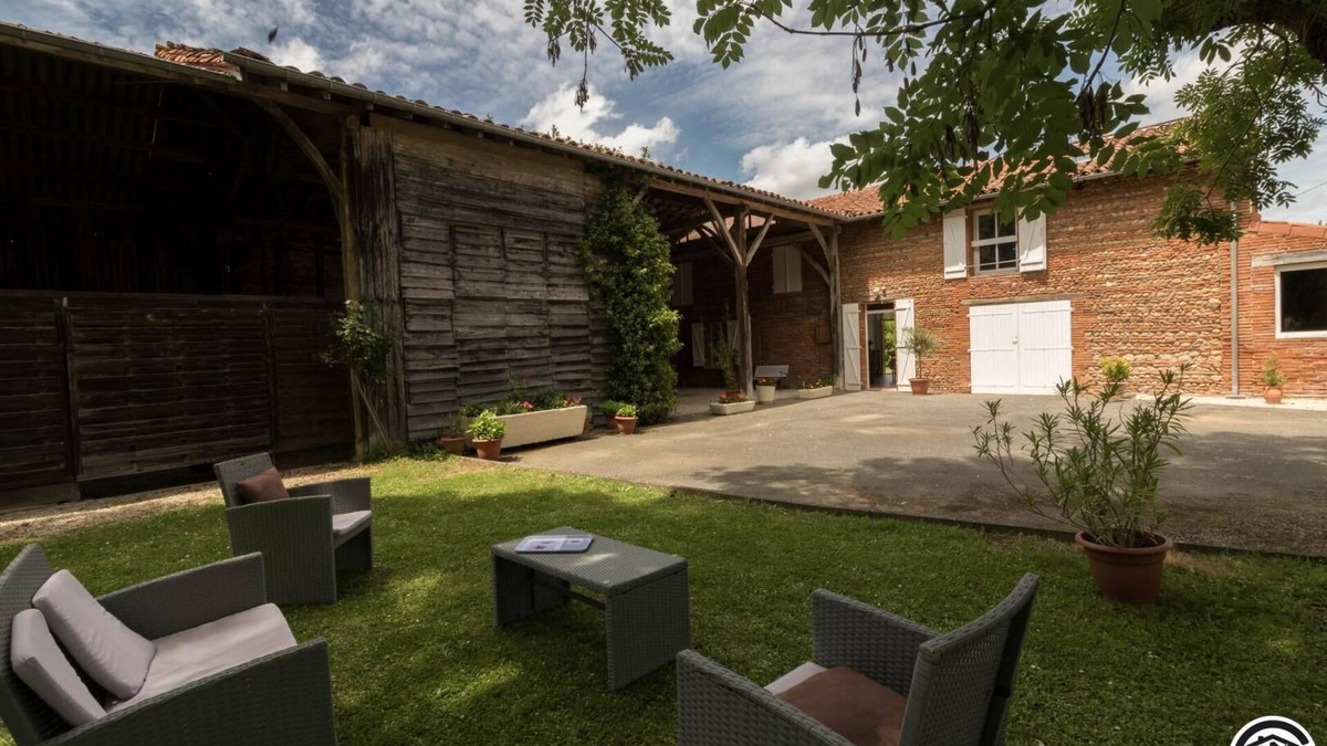 Montesquieu-Volvestre House | Aqui-Naut - Montesquieu-Volvestre