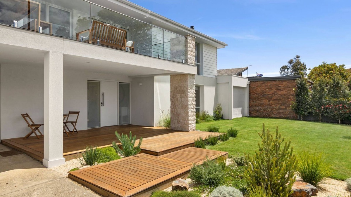 Torquay House | Aquilla by the Beach