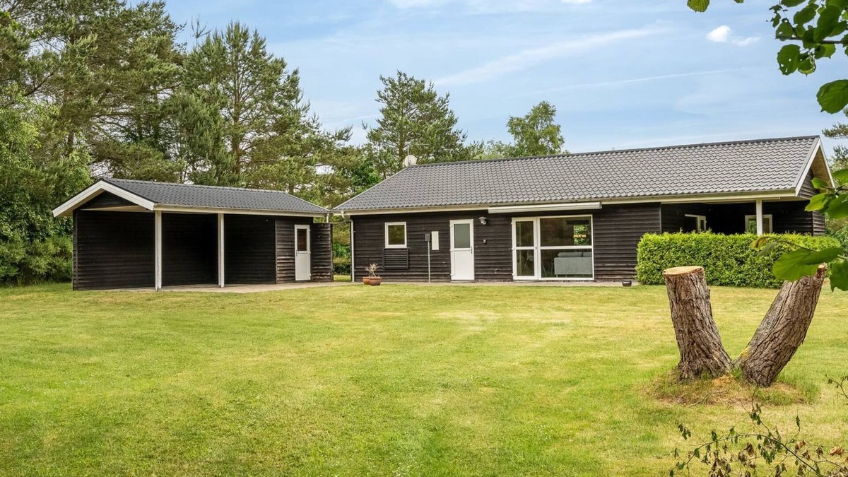 Nordost House | "Ara" - 1.4km from the sea by Interhome