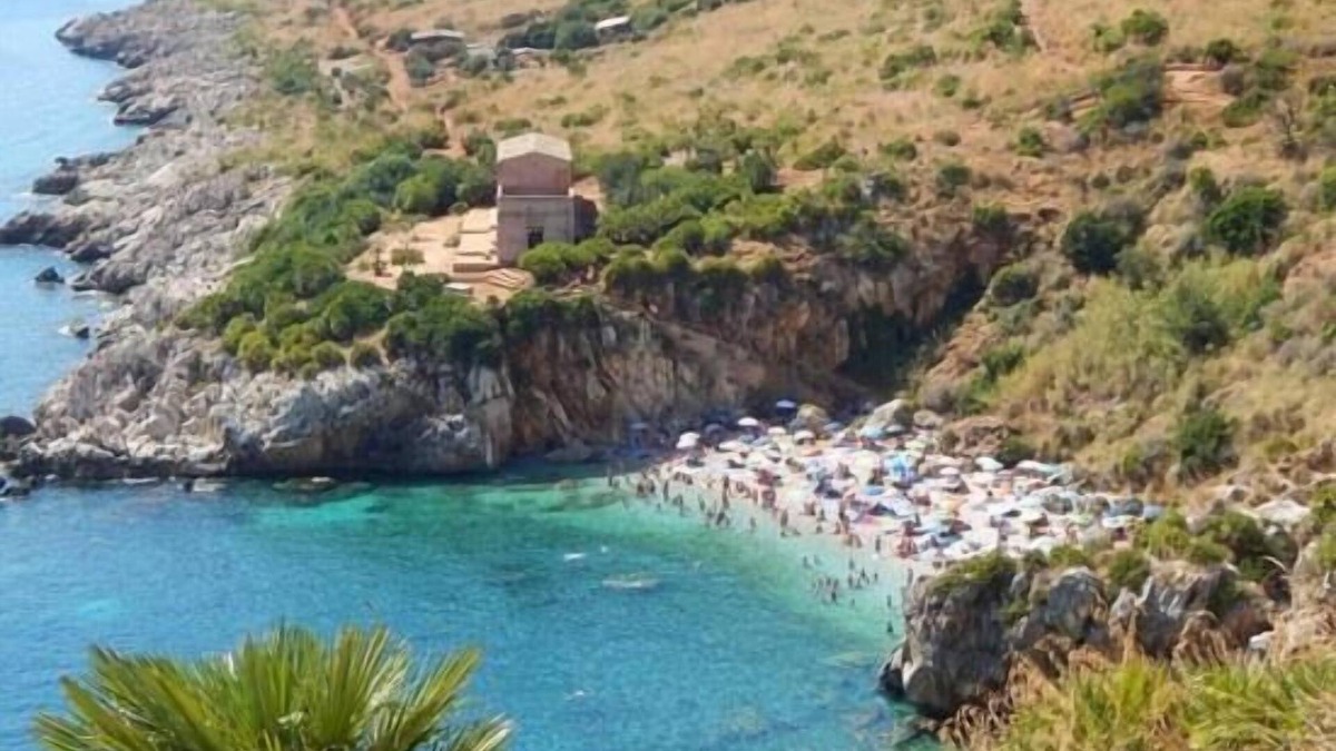 San Vito Lo Capo Hotel | Araba Fenice