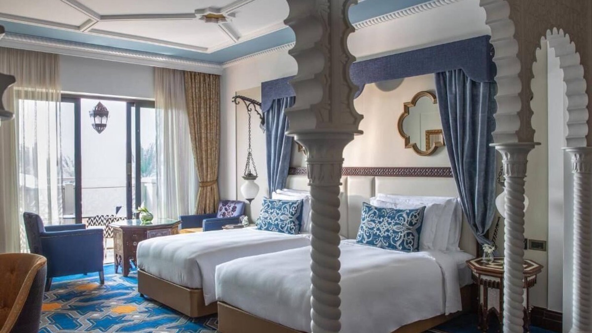 Al Sufouh 1 House | Arabian Deluxe Room Near Souk Madinat Jumeirah By Luxury Bookings