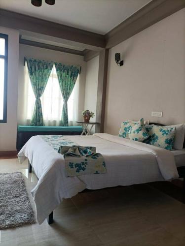 Cherrapunji Hotel | Arara escpd homestay