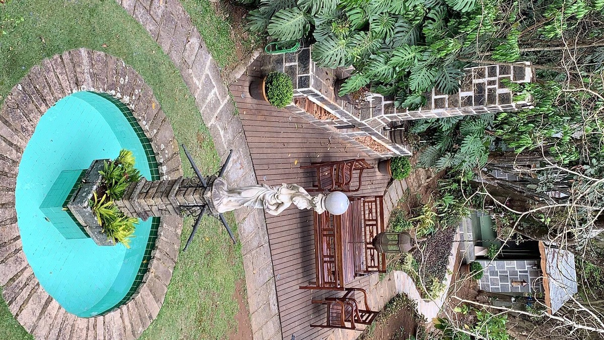 Araras House | ARARAS CENTER, Charming German style farmhouse, safe and complete privacy.