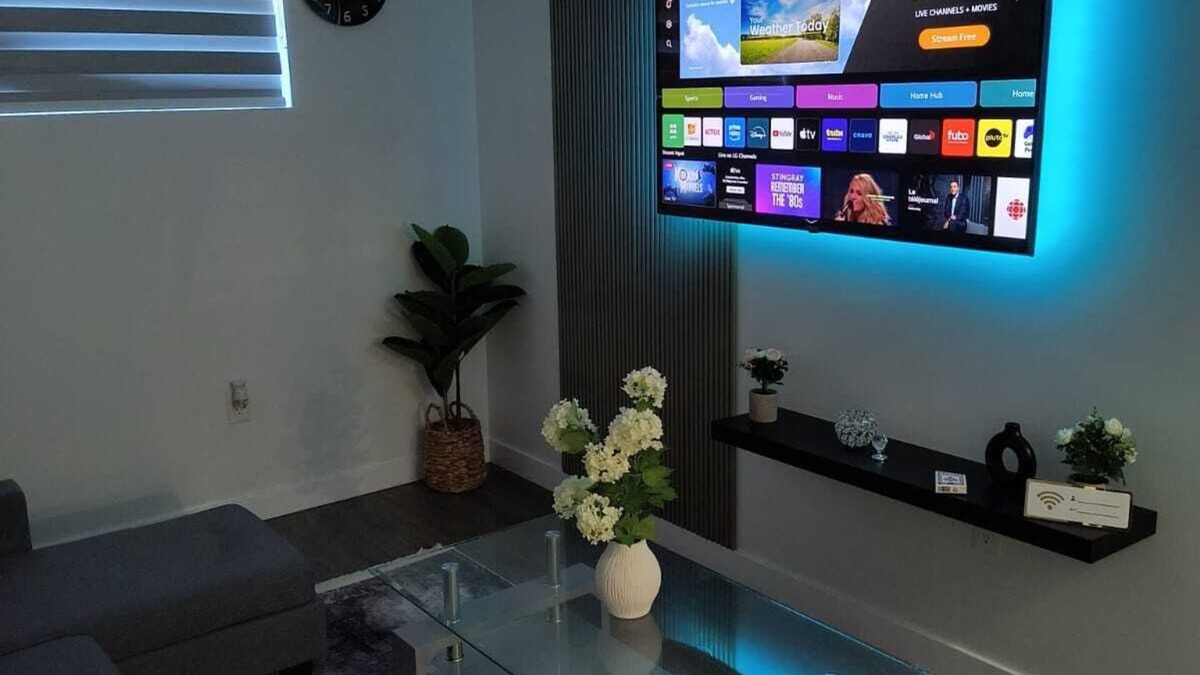 London Apartment | ArbyManie’s Brand-New Basement Apartment – Peaceful & Perfectly Located!