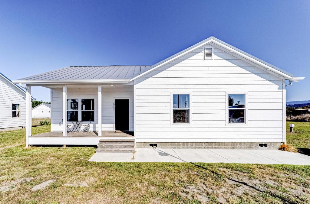 Pacific House | Arcata Farmhouse