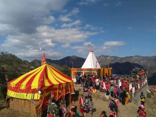 Sirala House | Archana Akshit Home Stay