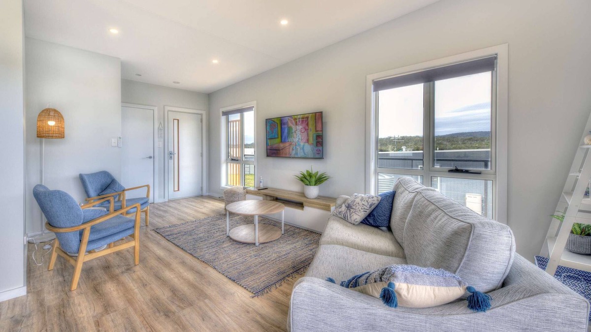 Coles Bay House | Archella 2 - Beautifully appointed, close to golf course & play ground