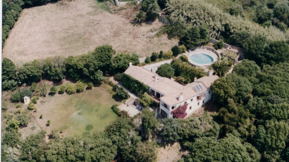 Ulgueira Cottage | Architect/artist converted 17th C' farmhouse in World Heritage Site