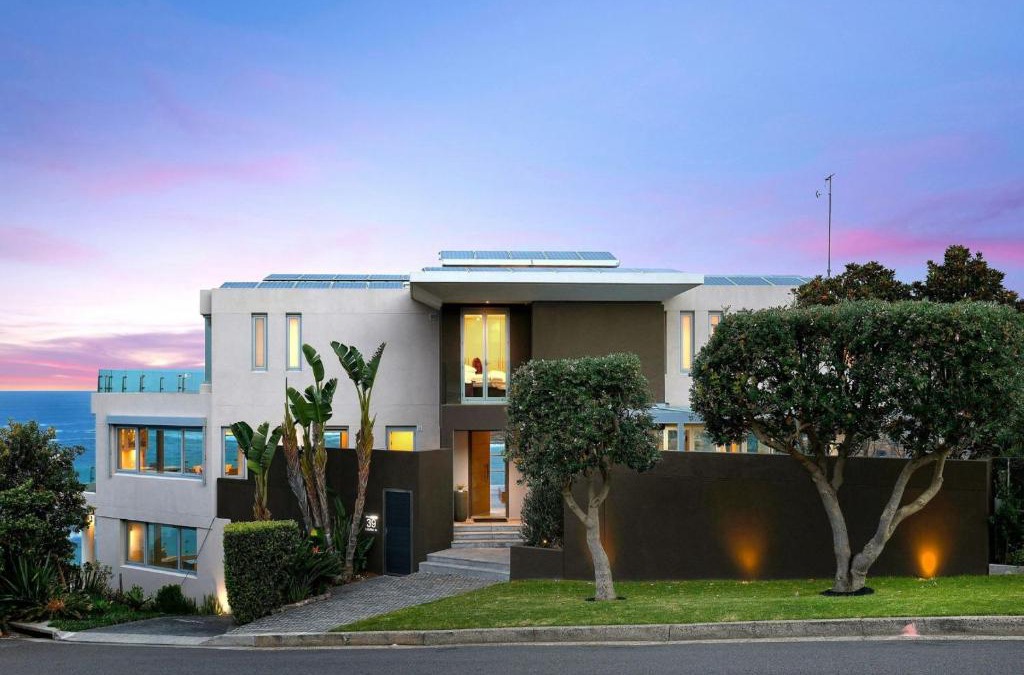 Maroubra Villa | Architect Designed Oceanfront Dream Home