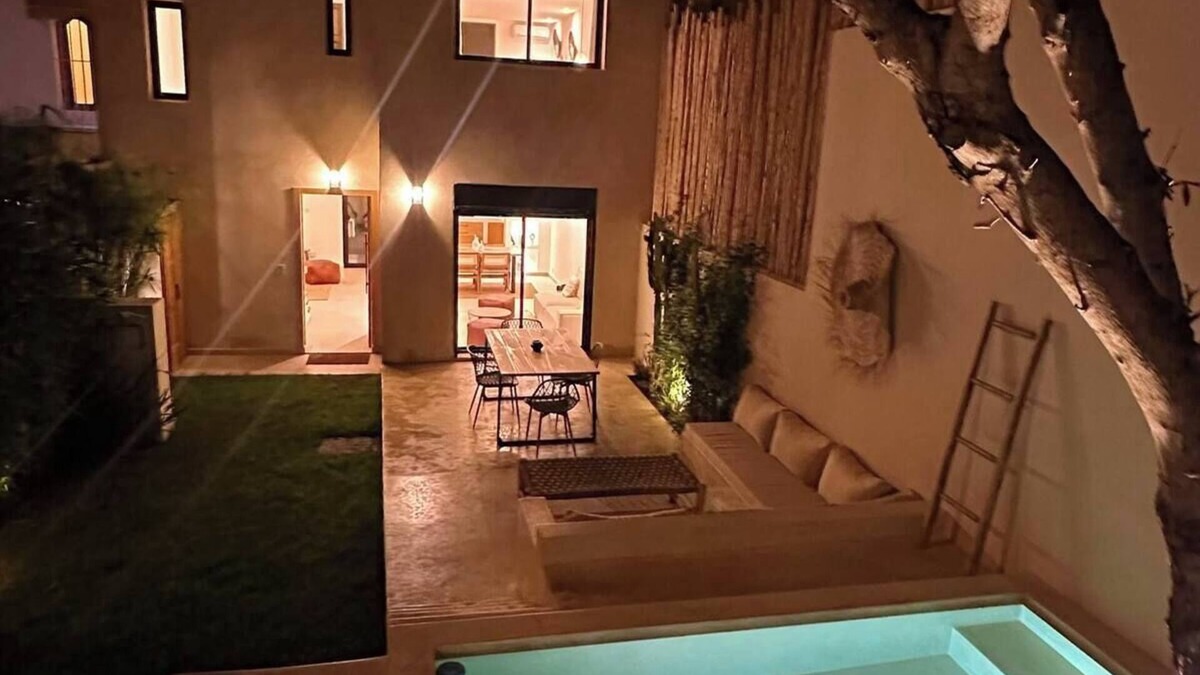 Cite Charaf Villa | Architect-designed villa with swimming pool