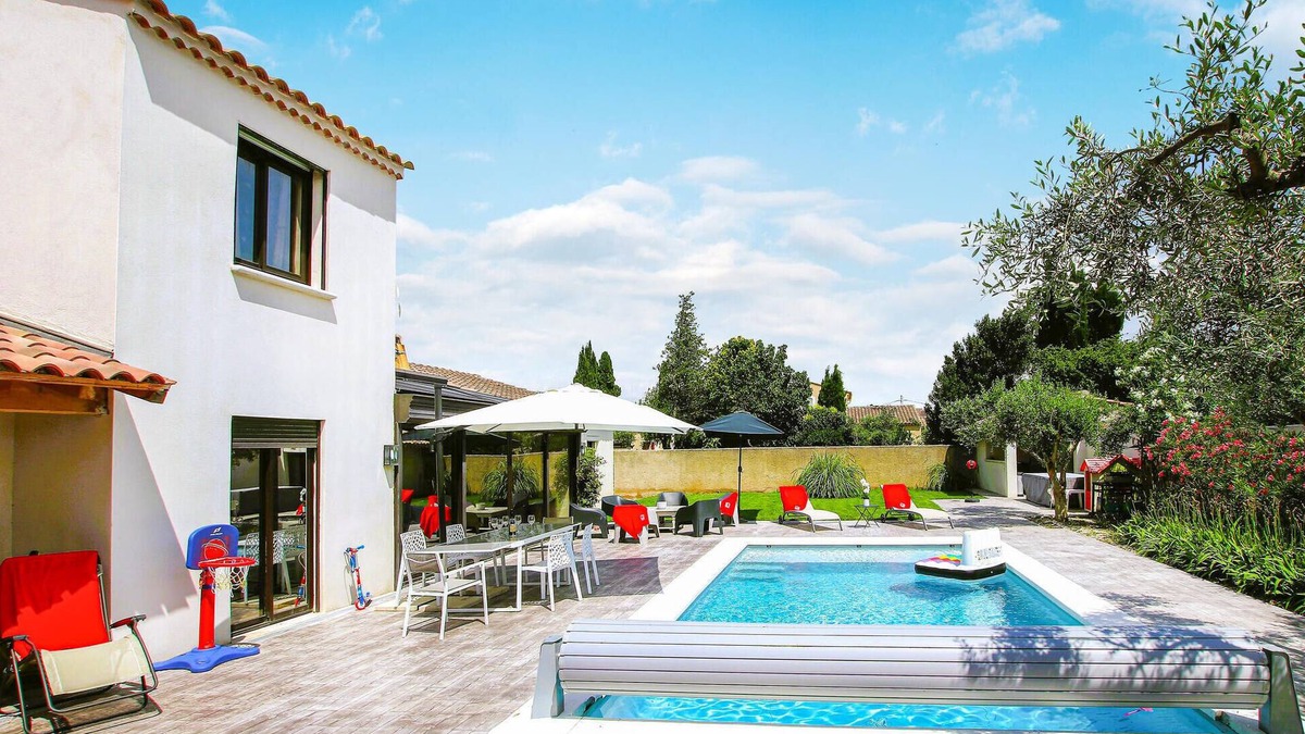 Graveson House | Are you dreaming of a luxurious Provence vacation in a modern atmosphere?