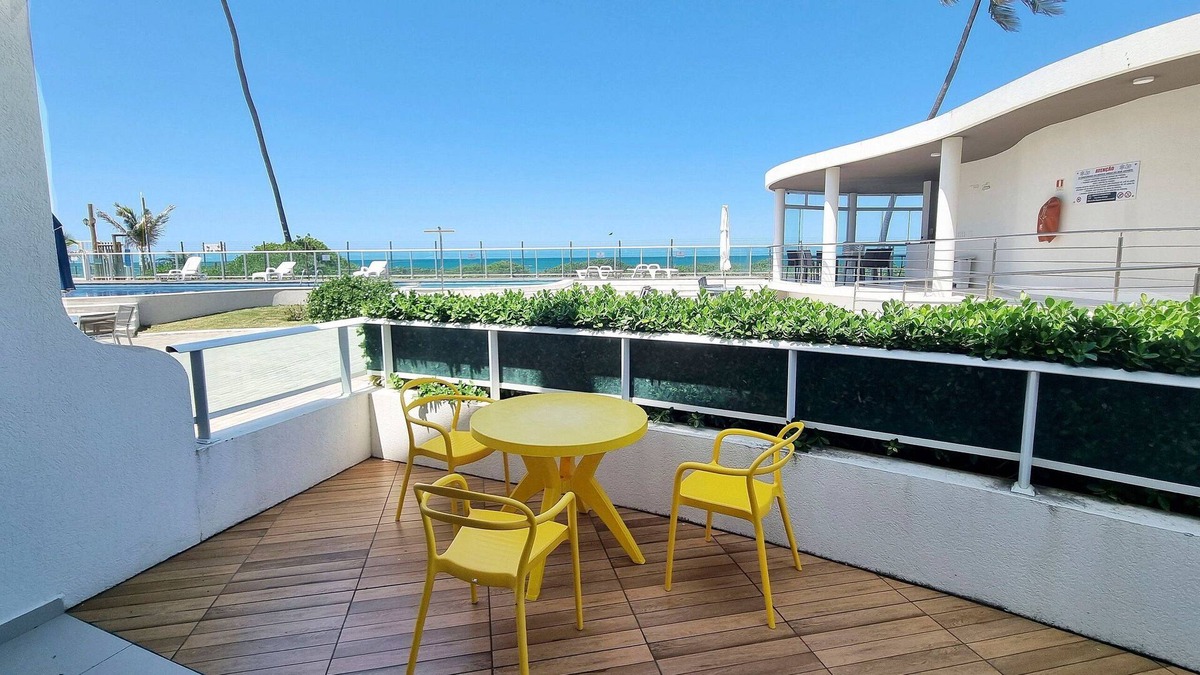 Barra Mar Apartment | Areias do Mar | 2 Bedrooms, Terrace and Seafront