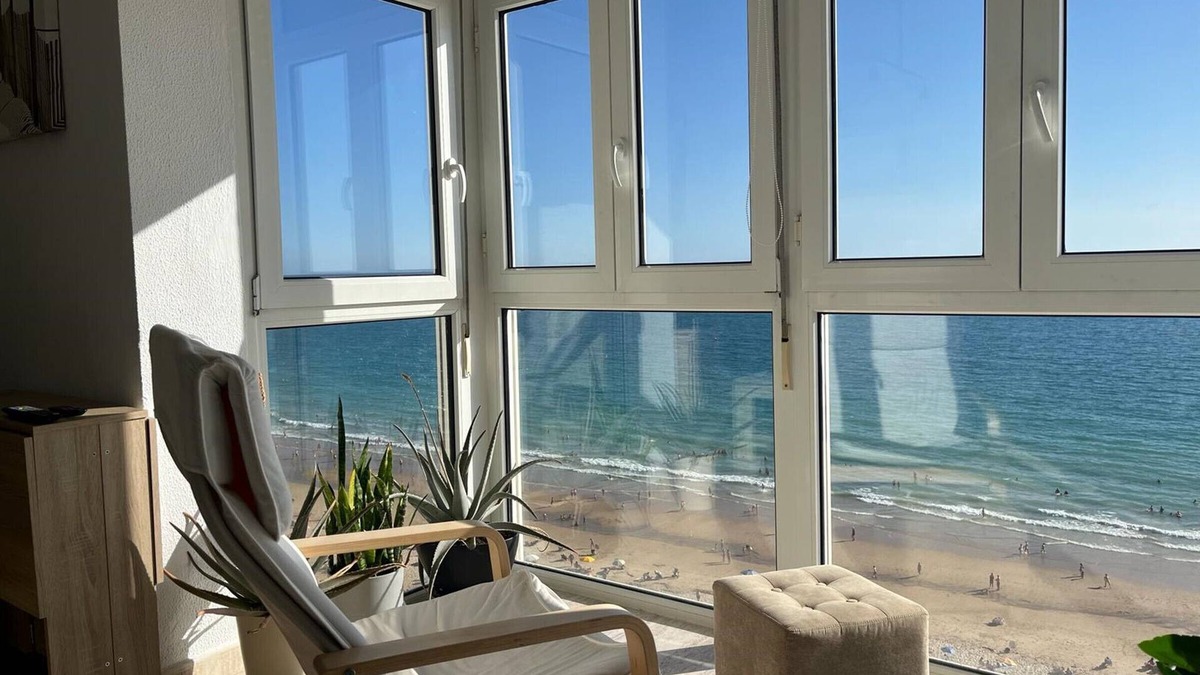 Cadiz Apartment | ARENA y Mar Sunny Home by Cadiz4Rentalst