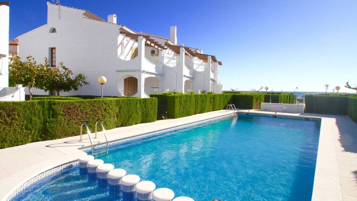 L'Hospitalet de l'Infant House | ARENAL adosado 1ª línea del mar, piscina comun