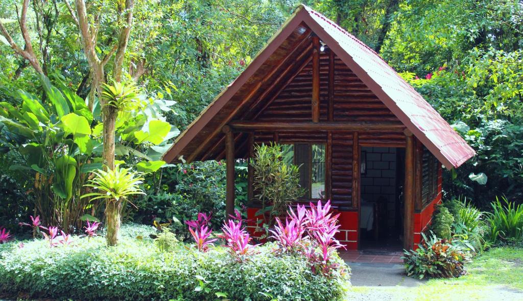 La Fortuna Cabin | Arenal Oasis Eco Lodge & Wildlife Refuge