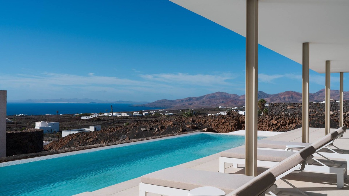 Tias Villa | Areté. Casa Agua, con Increíble Terraza y Vistas Panorámicas al mar