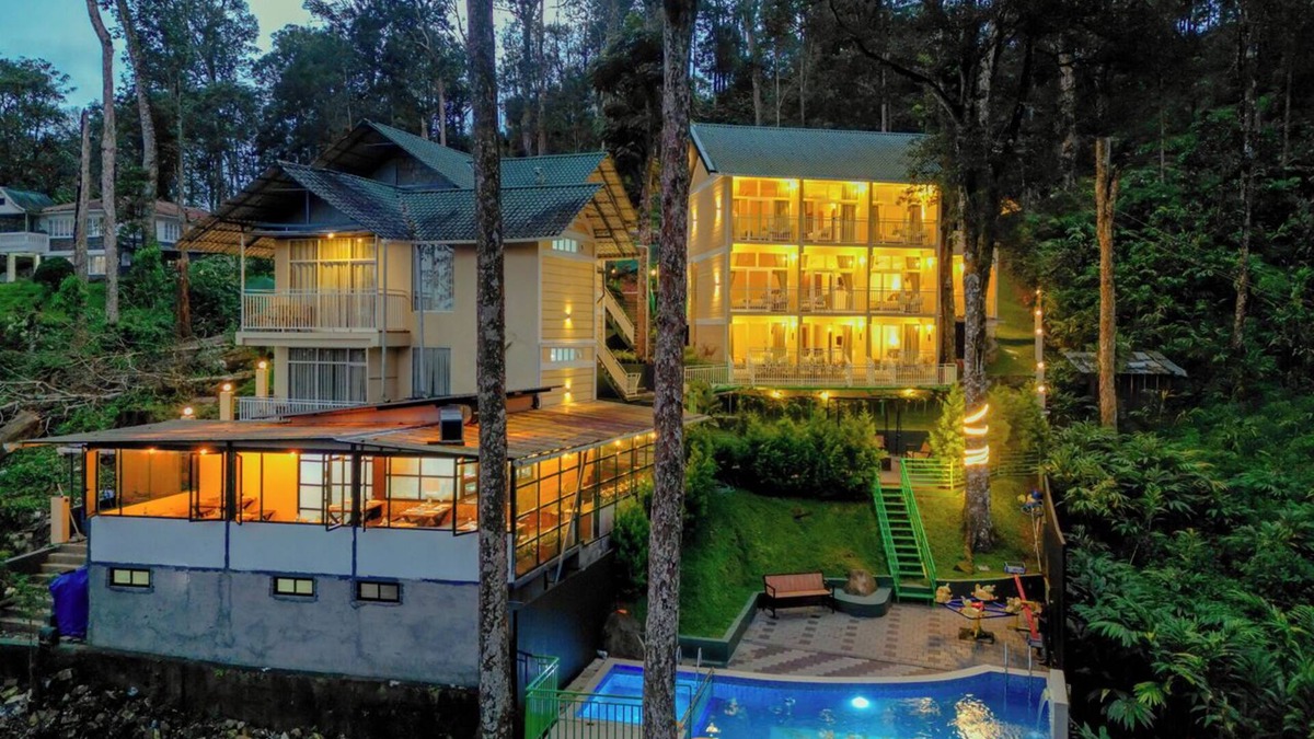 Pallivasal Hotel | Areva Inn Munnar by Voye Homes