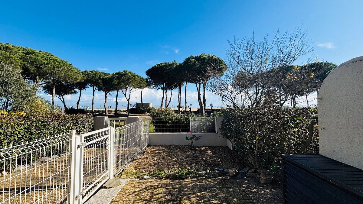 Argeles Plage Apartment | ARGELES SUR MER - Appartement T2 en rez de jardin - Vue mer