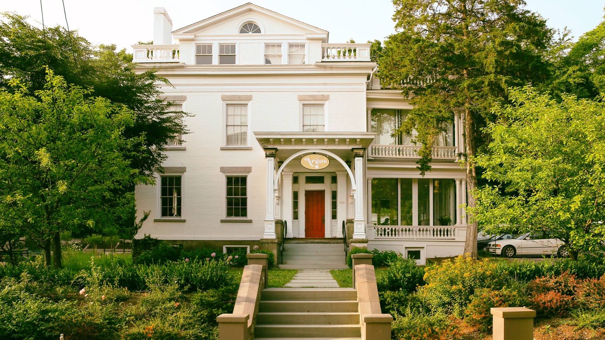 Ithaca Hotel | Argos Inn
